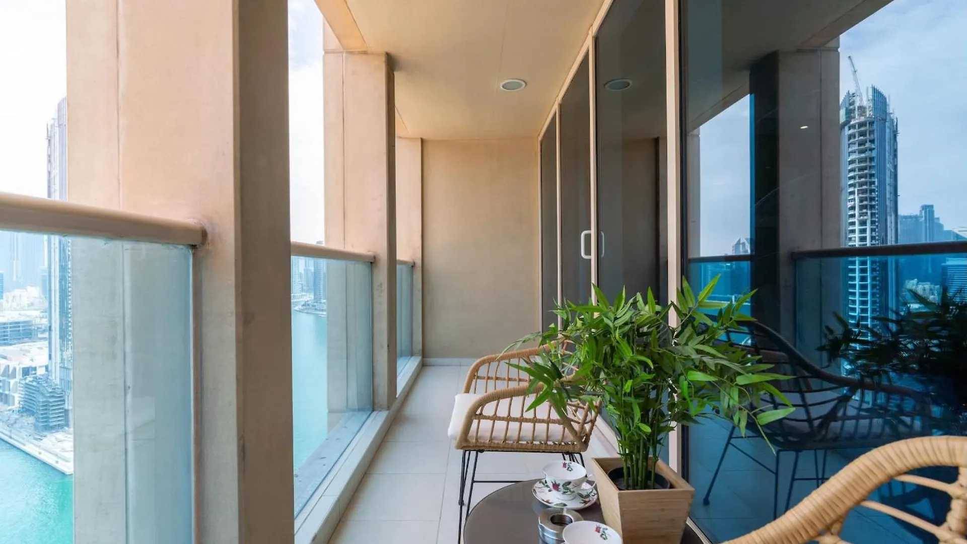 Bnbnova - 1Br - Panoramic Canal & Dubai Skyline View United Arab Emirates
