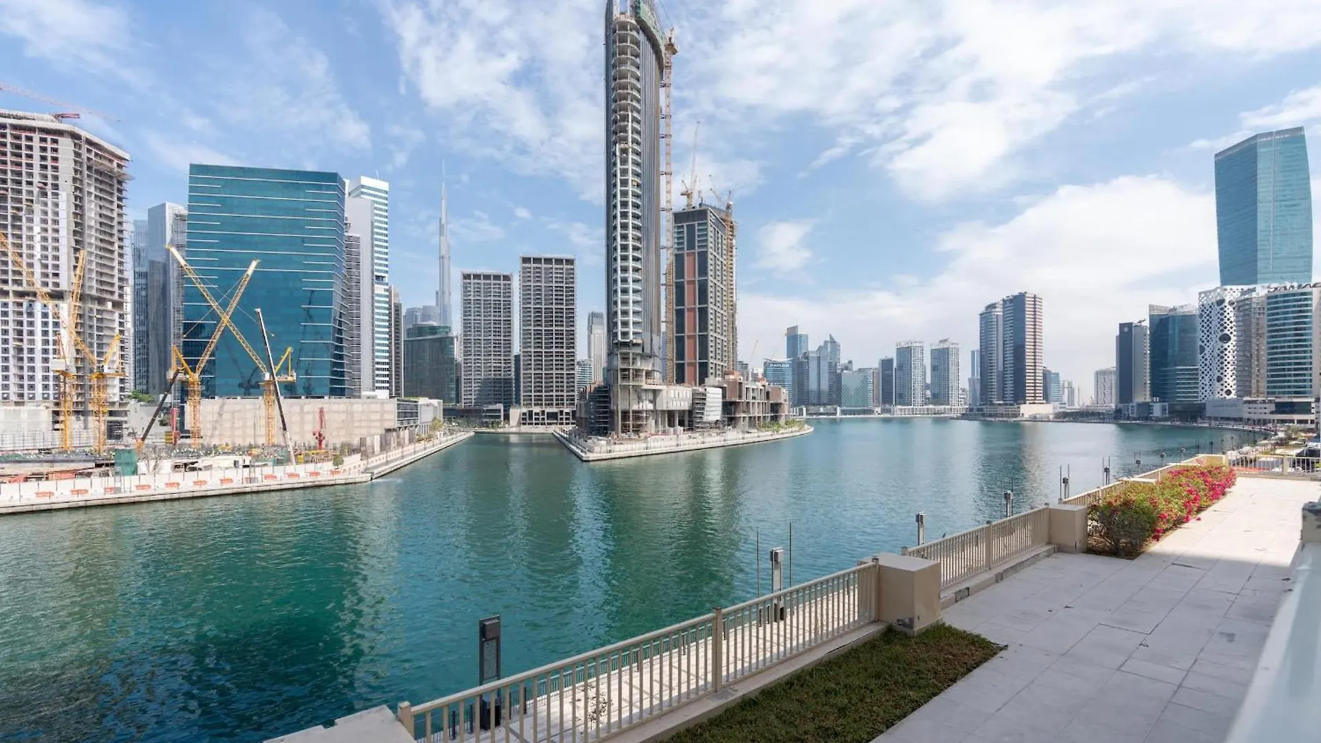Apartment Bnbnova - 1Br - Panoramic Canal & Dubai Skyline View United Arab Emirates