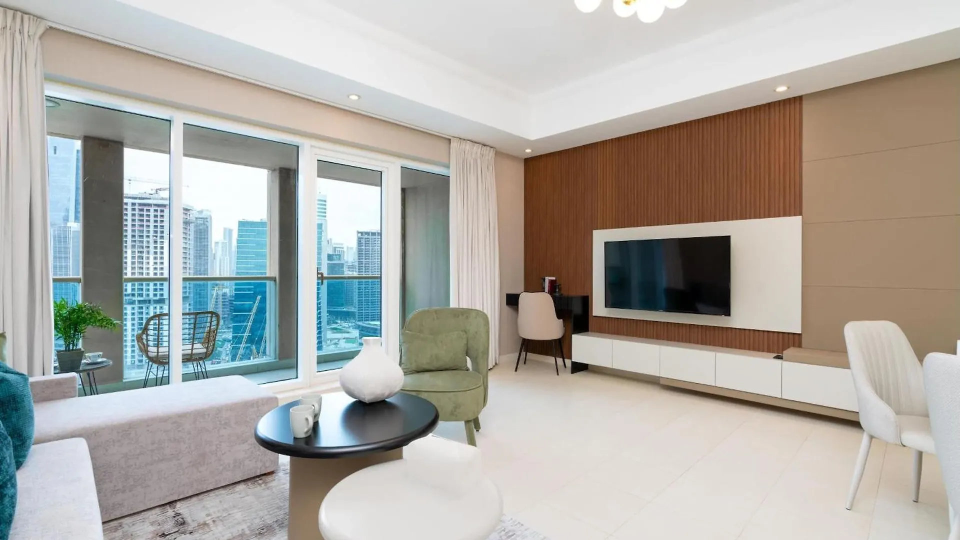 Bnbnova - 1Br - Panoramic Canal & Dubai Skyline View
